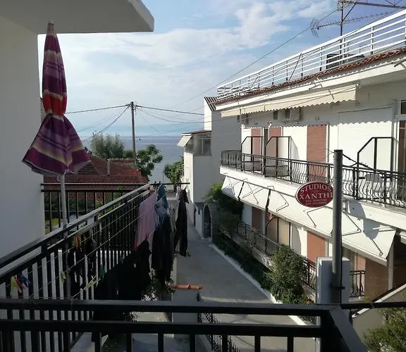 Arleta's Sunny Guest house 3*