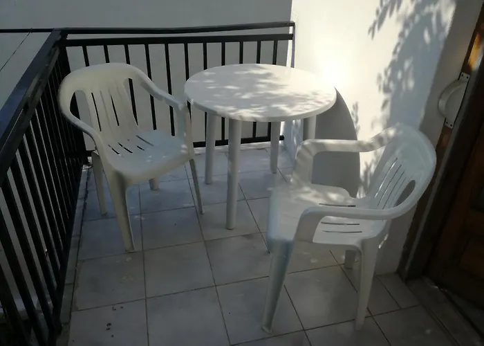 Guest house Arleta's Sunny 3*